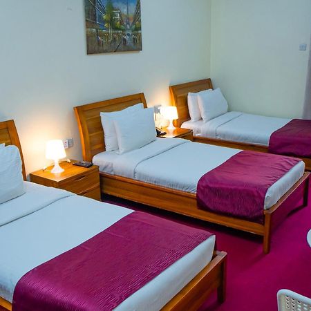 Al Karnak Hotel Дубай Экстерьер фото