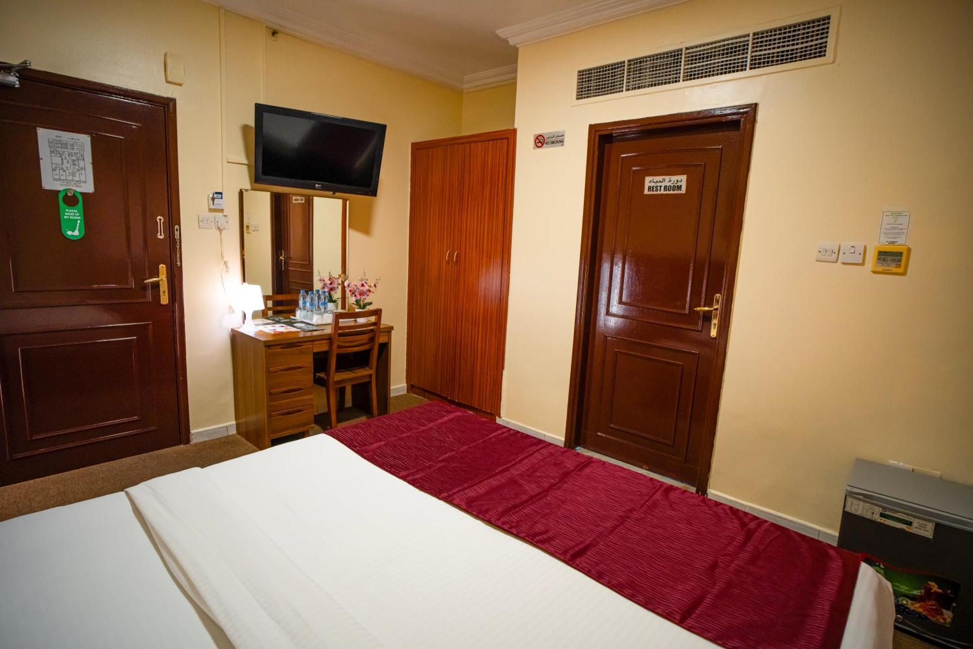 Al Karnak Hotel Дубай Экстерьер фото