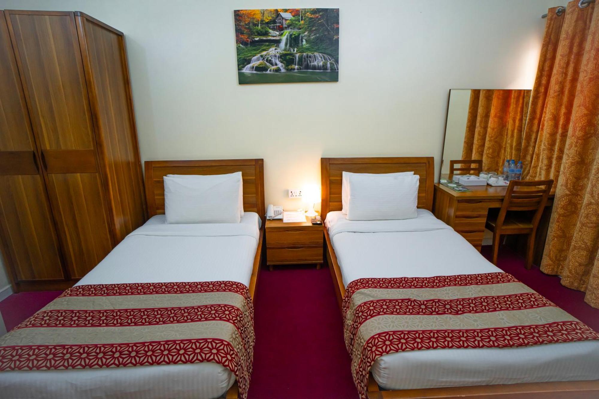 Al Karnak Hotel Дубай Экстерьер фото