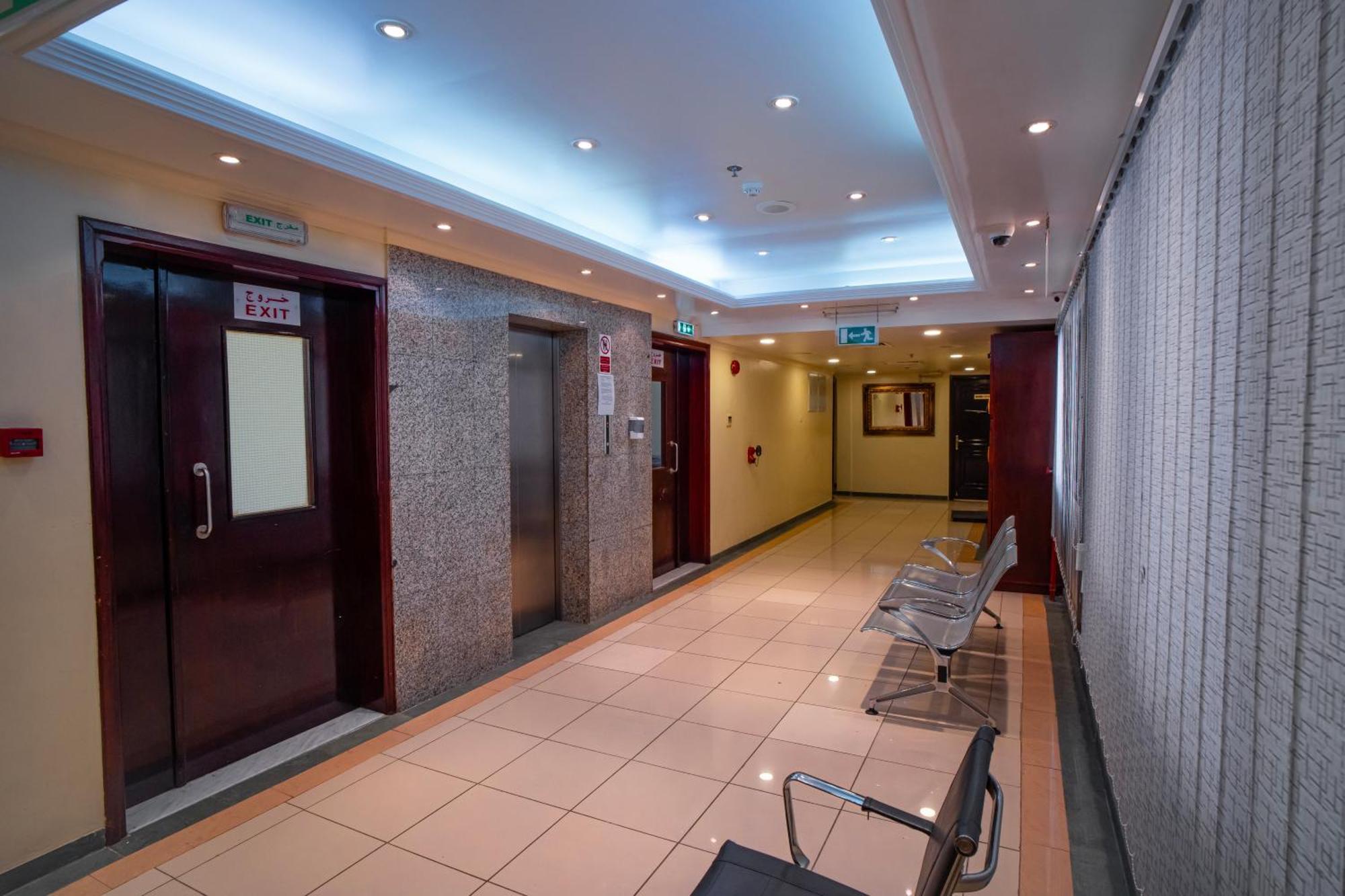 Al Karnak Hotel Дубай Экстерьер фото
